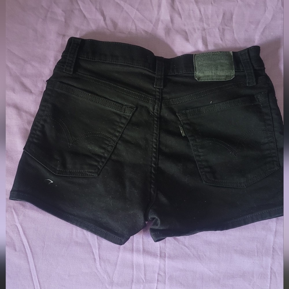 Levi Strauss And Co Black Denim Cute And Classic. Highrise. 2.5" Inseam - Picture 8 of 9